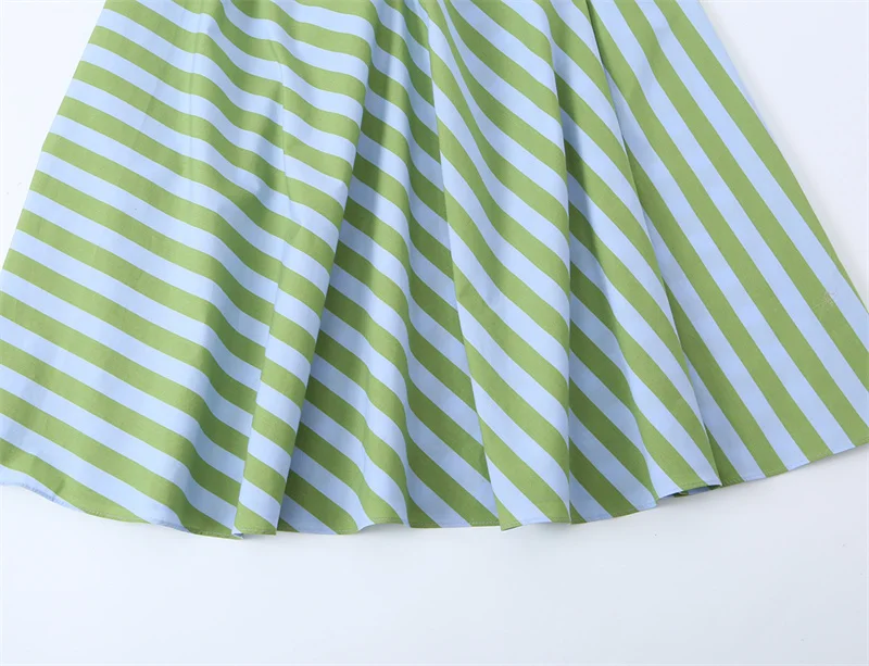 VestidoVerde Listrado Sem Mangas com Cinto Decorati - Imagem 2